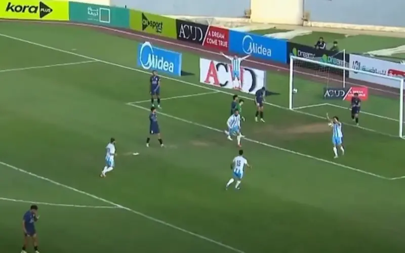 الشوط الأول.. بيراميدز يتفوق على إنبي 2-0 في نصف نهائي كأس مصر